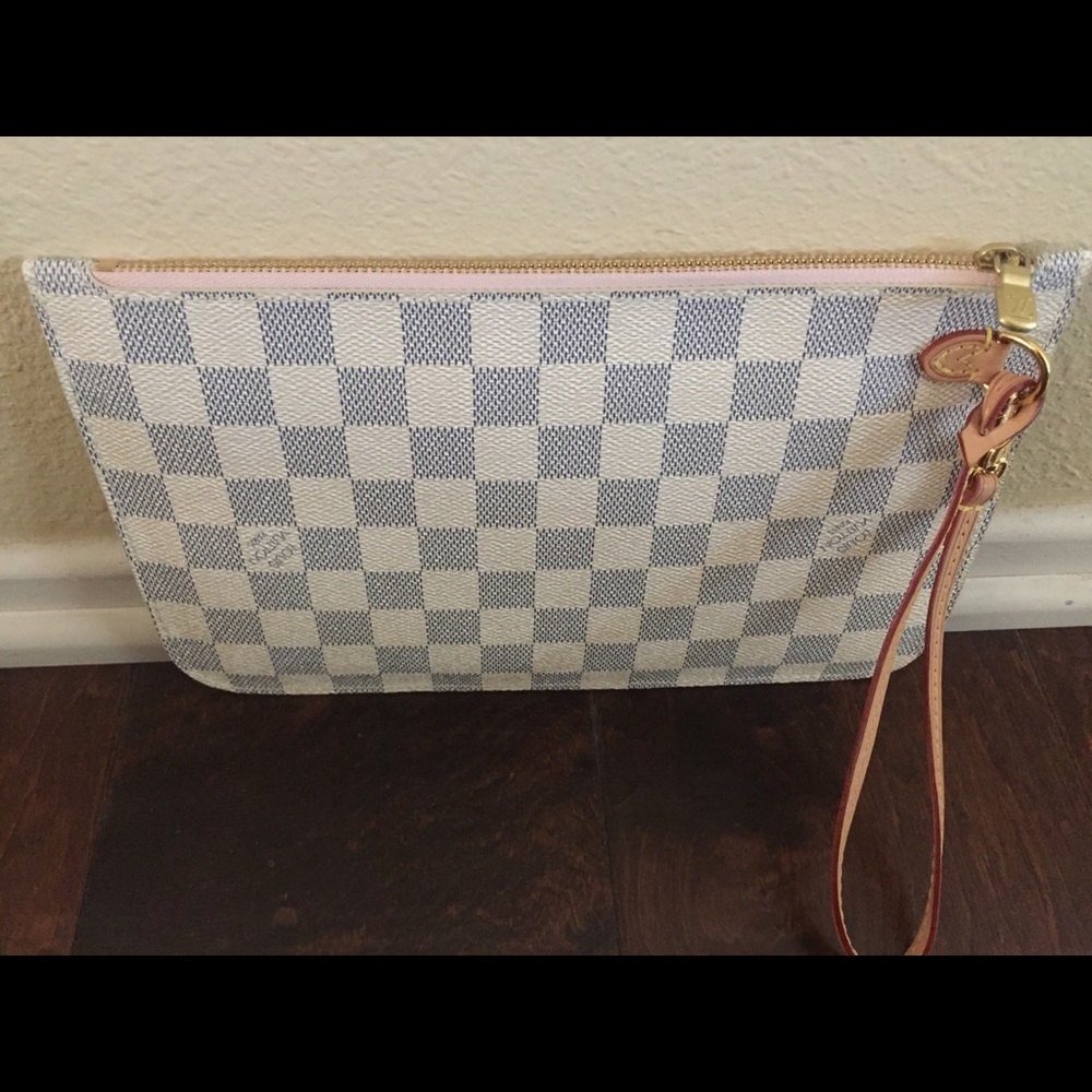 Louis Vuitton Damier Azur Rose Ballerine Pochette